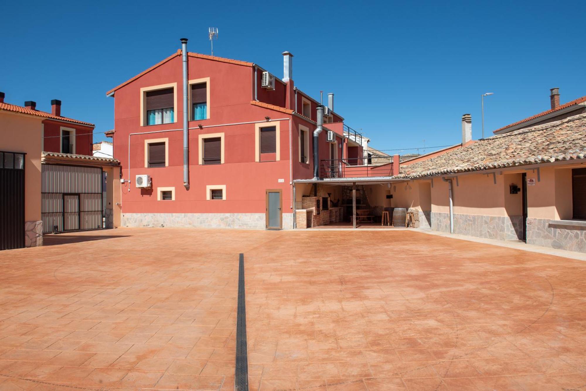 Apartamentos La Jasa Arguedas Exteriör bild